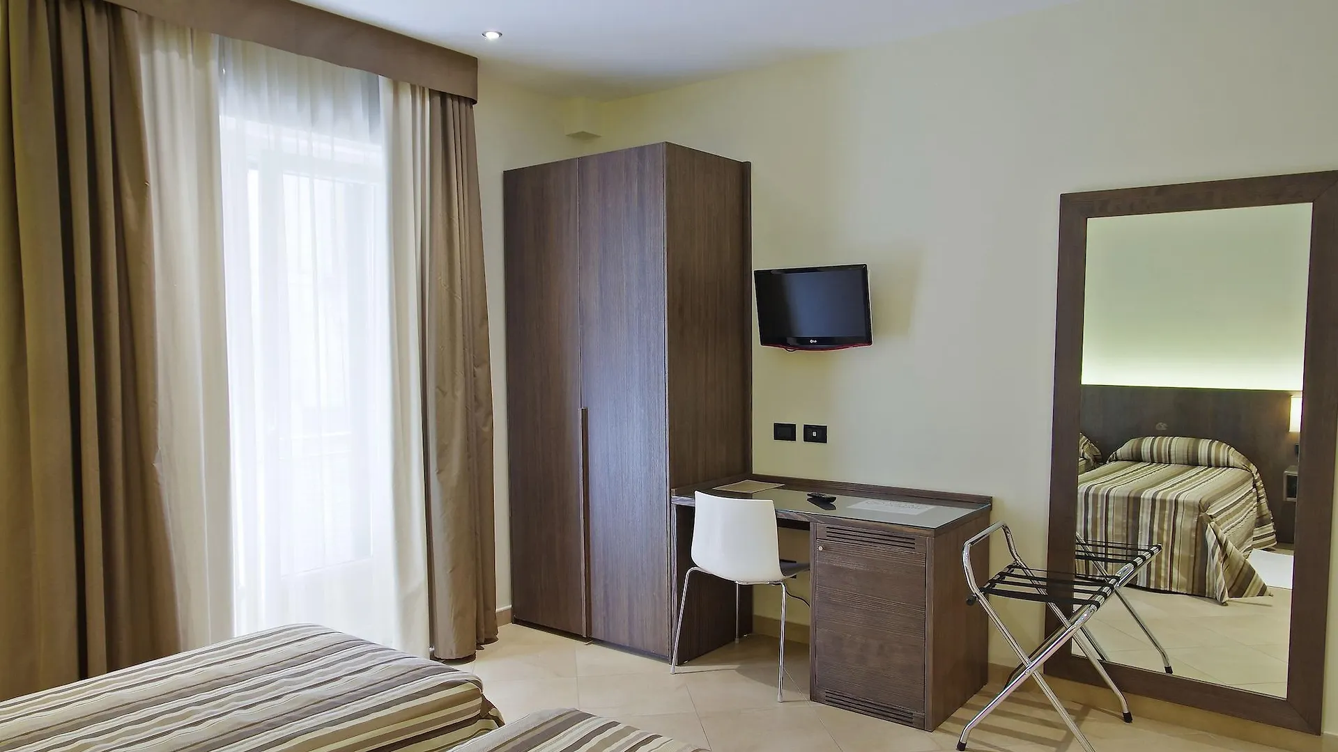 Bb 10 Serpotta - Palazzo Riolo & Restaurant Palermo